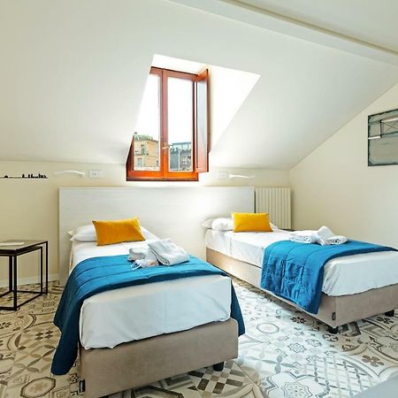 Renovated Penthouse Duomo & Via Torino Apartment Milan Exterior photo